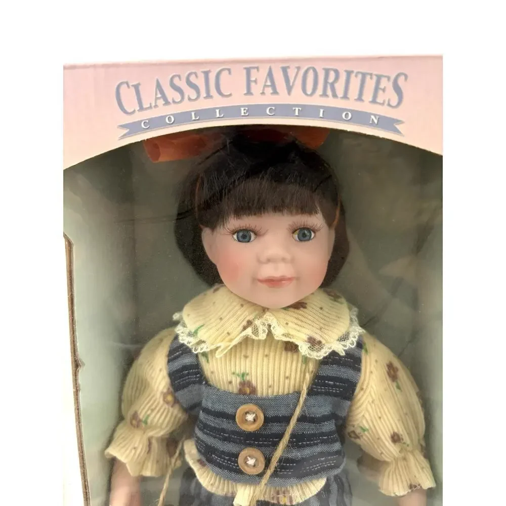 Genuine Porcelain Doll In Box Hand‎ Painted Travel Classic Favorites Collection